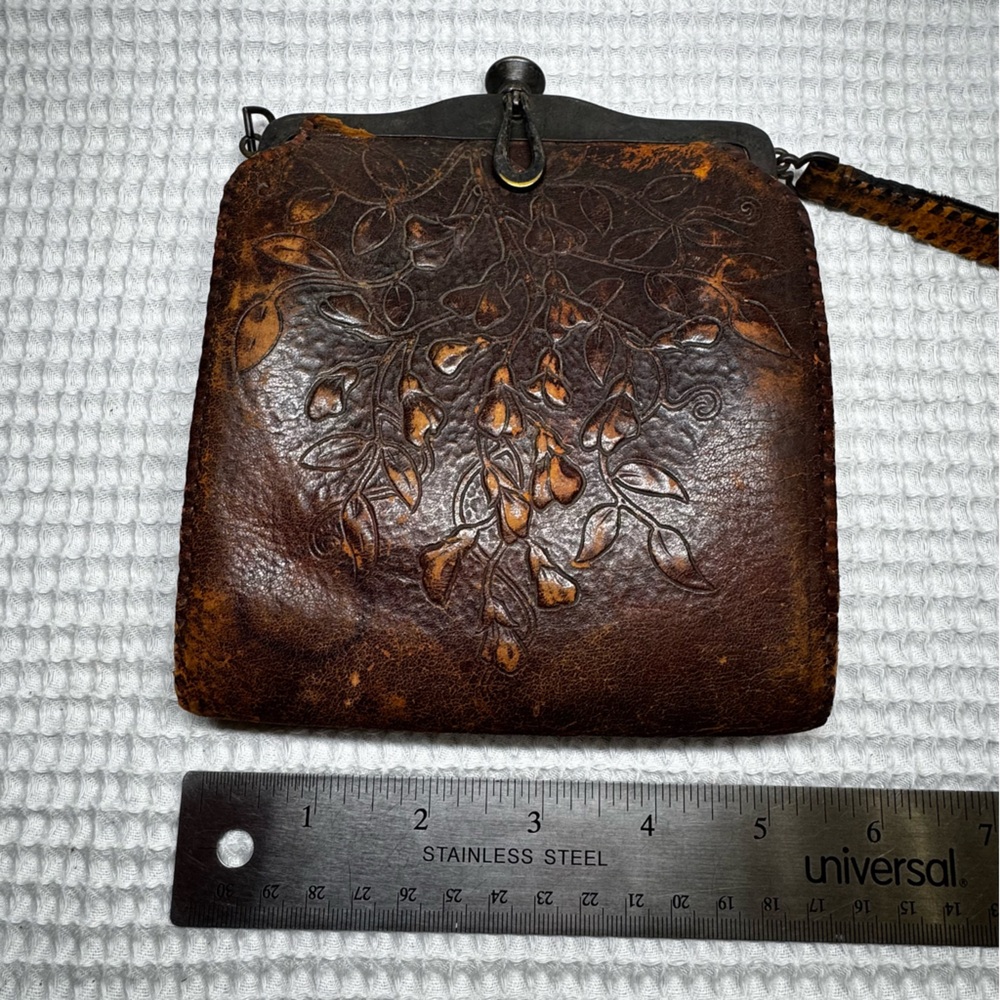 Antique 1900s Hand Tooled Leather Purse Art Nouveau Floral Frame Bag - Picture 3 of 8